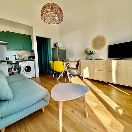 Superbe T2 Avec Terrasse Et Vue Su Mer Quartier Des Quilles A แซ็ต ภายนอก รูปภาพ